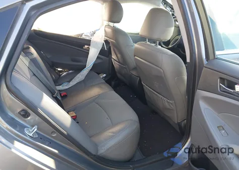 2013 Hyundai Sonata Se 2.0T z USA, uszkodzony, nr VIN 5NPEC4AB6DH741699